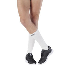 CoolMax Crew-Length Compression Socks for Women 15-20mmHg, A1011