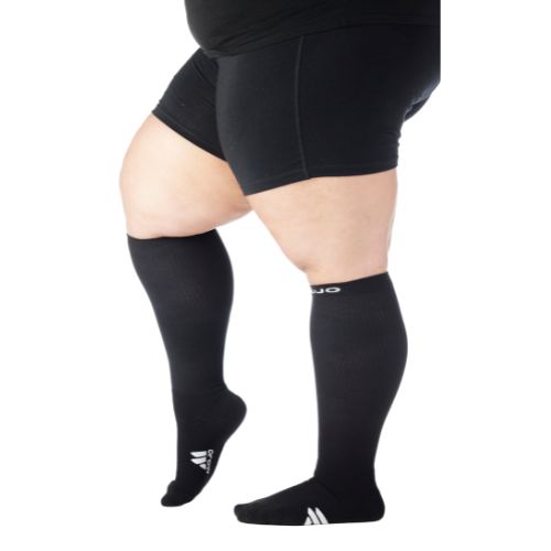 Mojo Knee-High Athletic Compression Socks for Men 15-20mmHg, A106